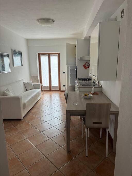 Suite Panoramica Casa Vacanza Di Alex G Oltre il Colle Eksteriør billede
