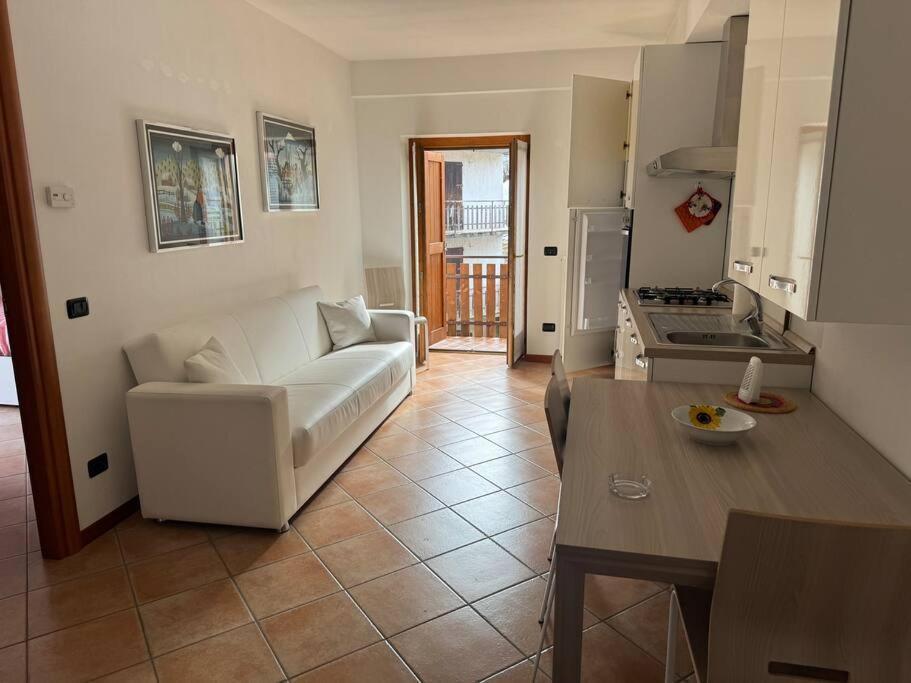 Suite Panoramica Casa Vacanza Di Alex G Oltre il Colle Eksteriør billede