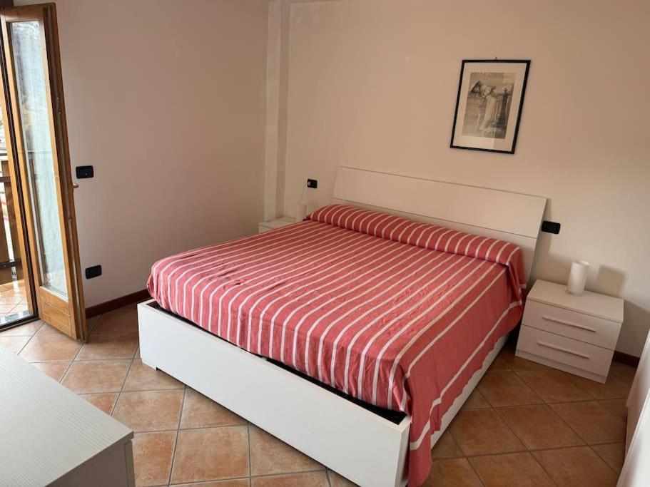 Suite Panoramica Casa Vacanza Di Alex G Oltre il Colle Eksteriør billede